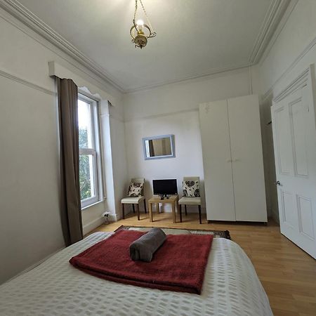 Ensuite Basic Room Budget Sketty 5 スウォンジー エクステリア 写真